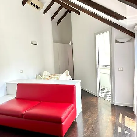 Garibaldi Apartment Milan