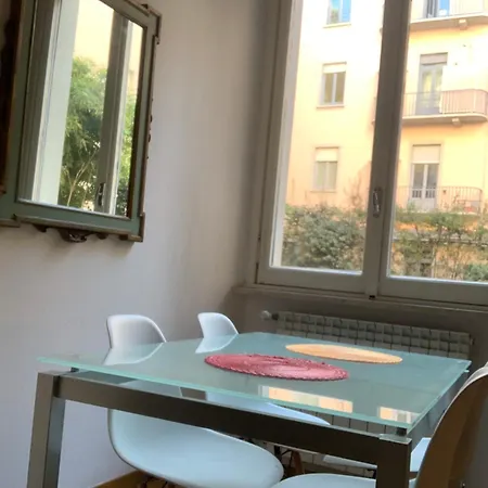 Garibaldi Apartment Milan